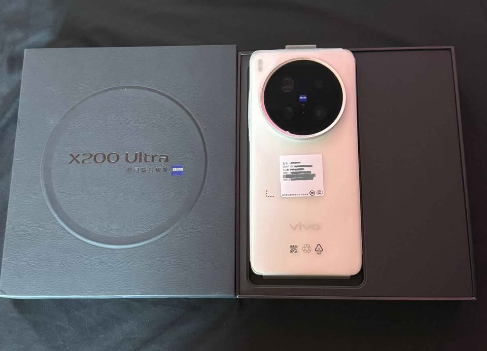 Vivo x200 Ultra!