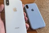 iPhone X sin detalles batería al 100% libre para cualquier operador funda de regalo