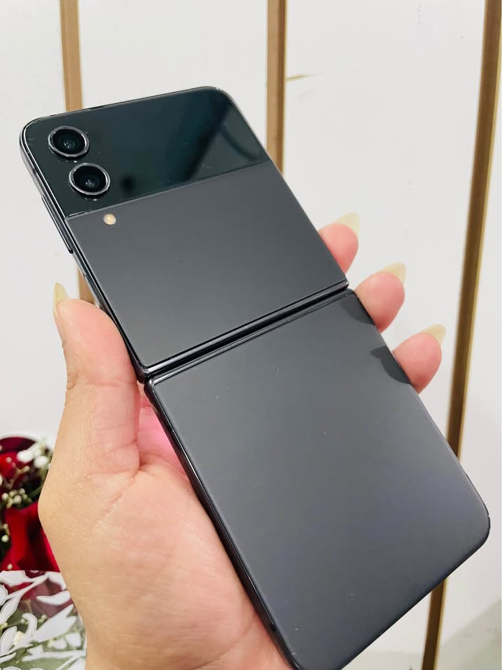 Samsung Z Flip 4 256 GB Libre de fábrica