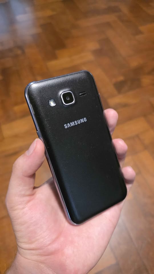 SAMSUNG GALAXY J2 2015 LIBRE 8GB ANDROID 5 EN BUEN ESTADO