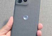 Motorola Edge 50 Libre de fabrica para cualquier empresa 256gb de almacenamiento y 12gb de ram