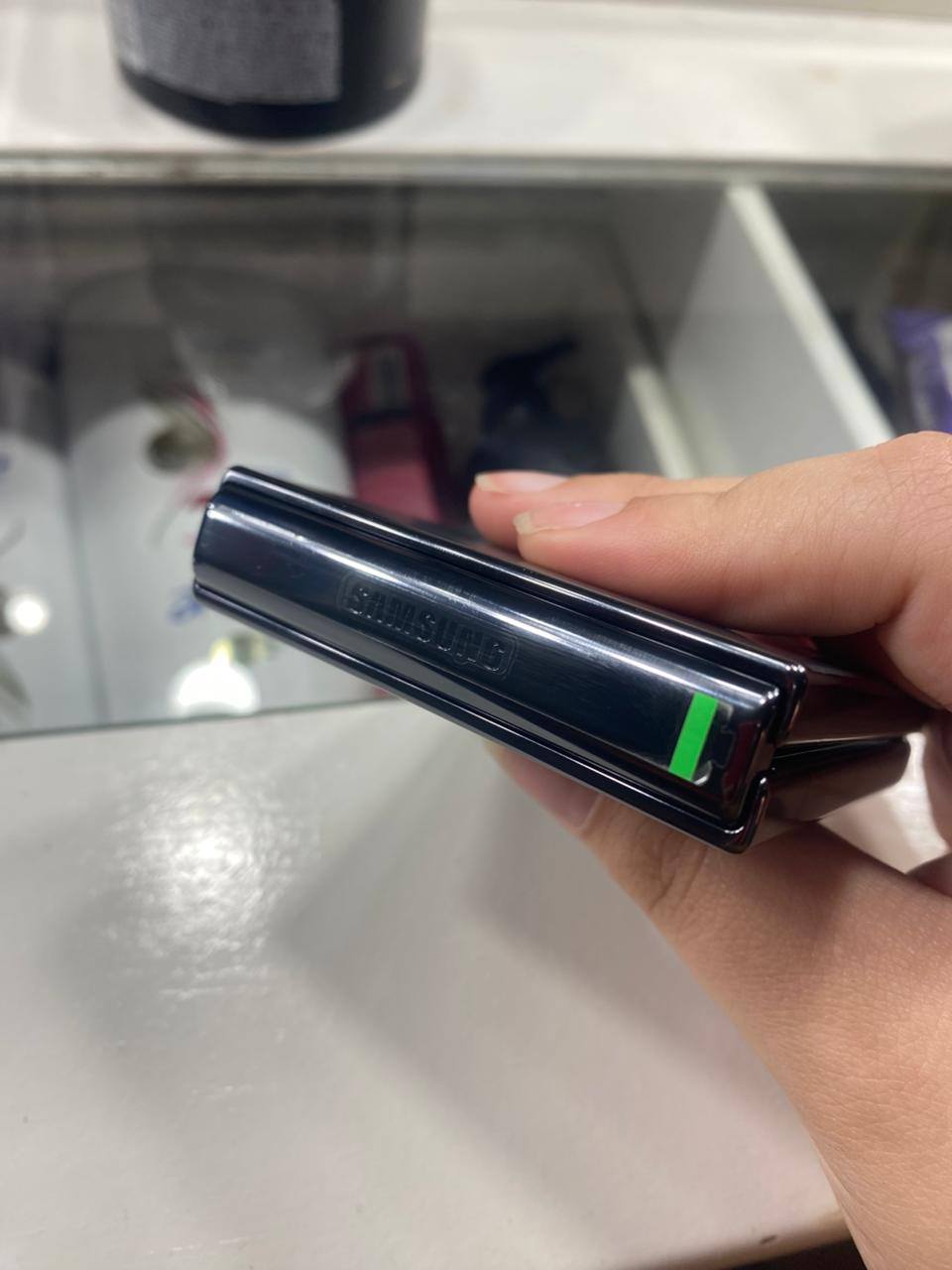 BUSCO IPHONE SOLO PERMUTO