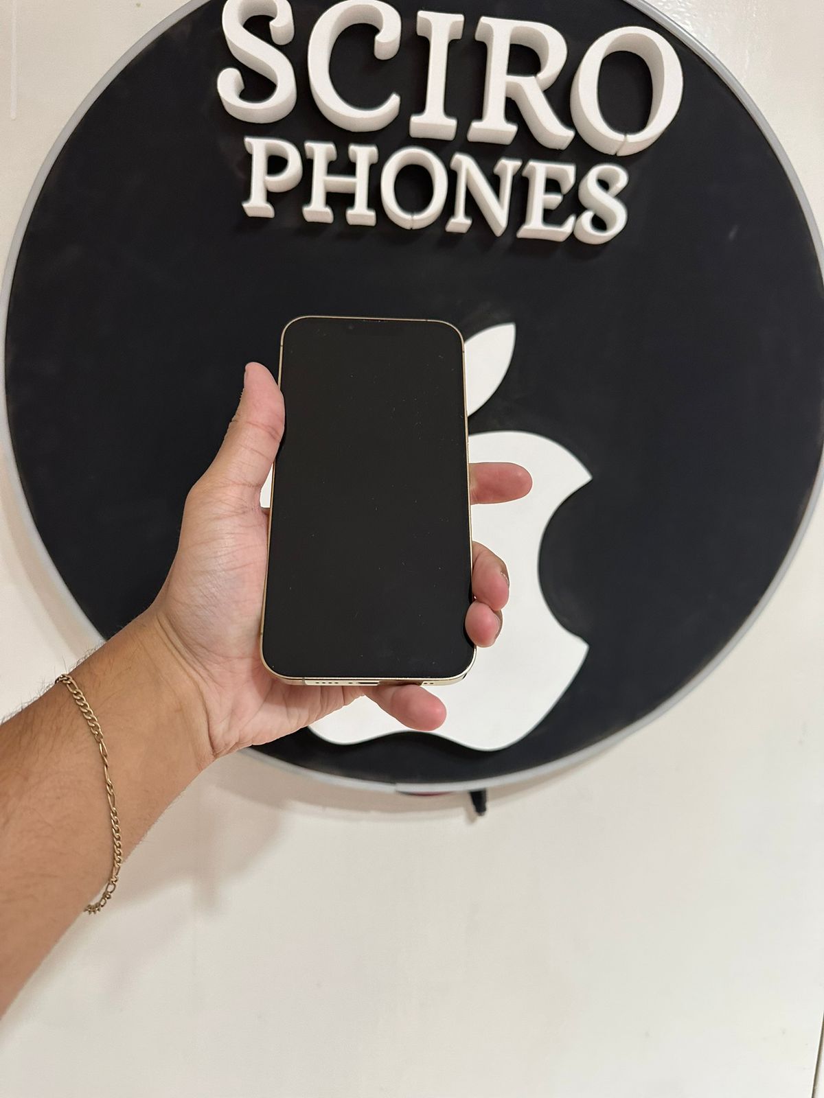 iphone 13 Pro Max de 128gb. Libre de todo.