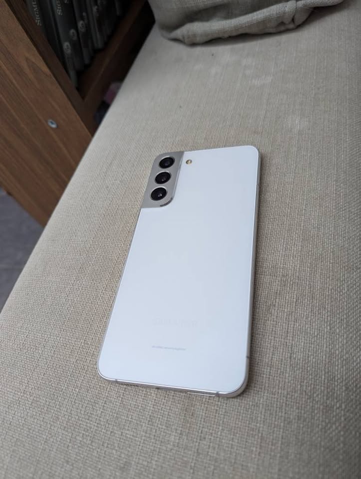 Samsung Galaxy s22 plus Snapdragon 256/8