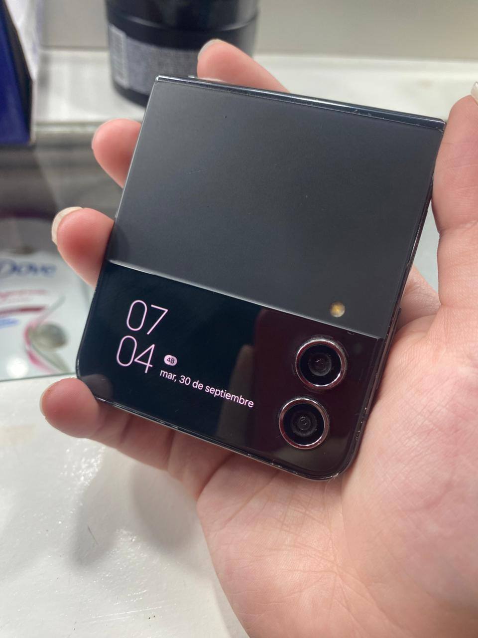 BUSCO IPHONE SOLO PERMUTO