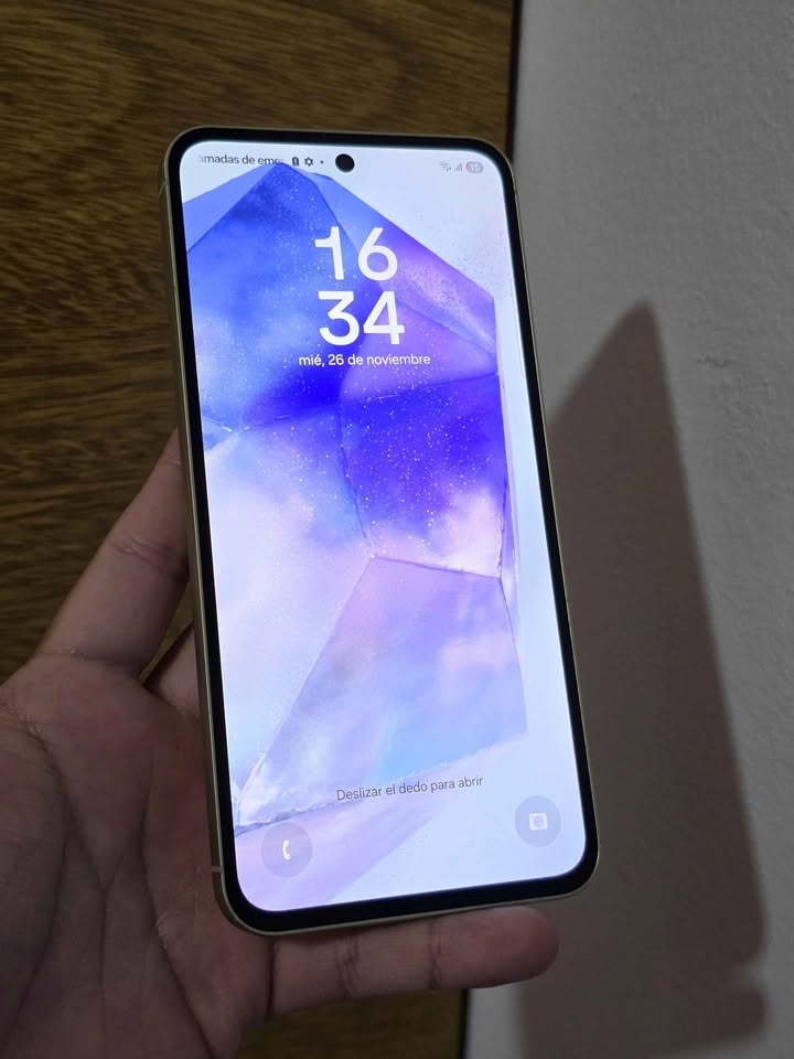 Samsung A55 5g Libre de fabrica para cualquier empresa 256gb De Almacenamiento y 8gb De Ram