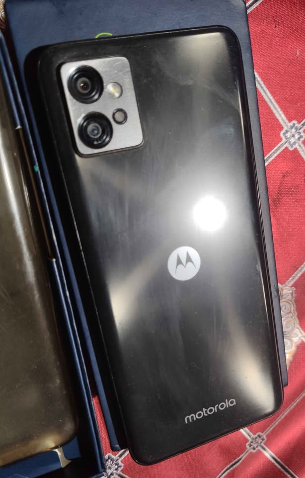 Moto G32 libre en caja completo