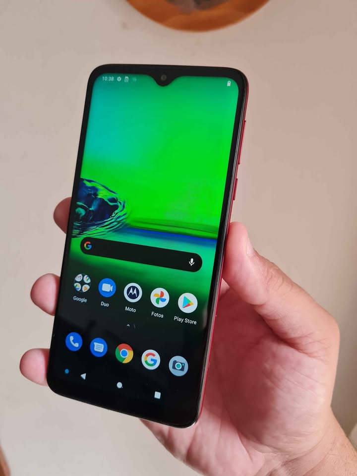 Vendo Motorola g8 play 32gb 3ram huella , IMPECABLE , NO PERMUTO.