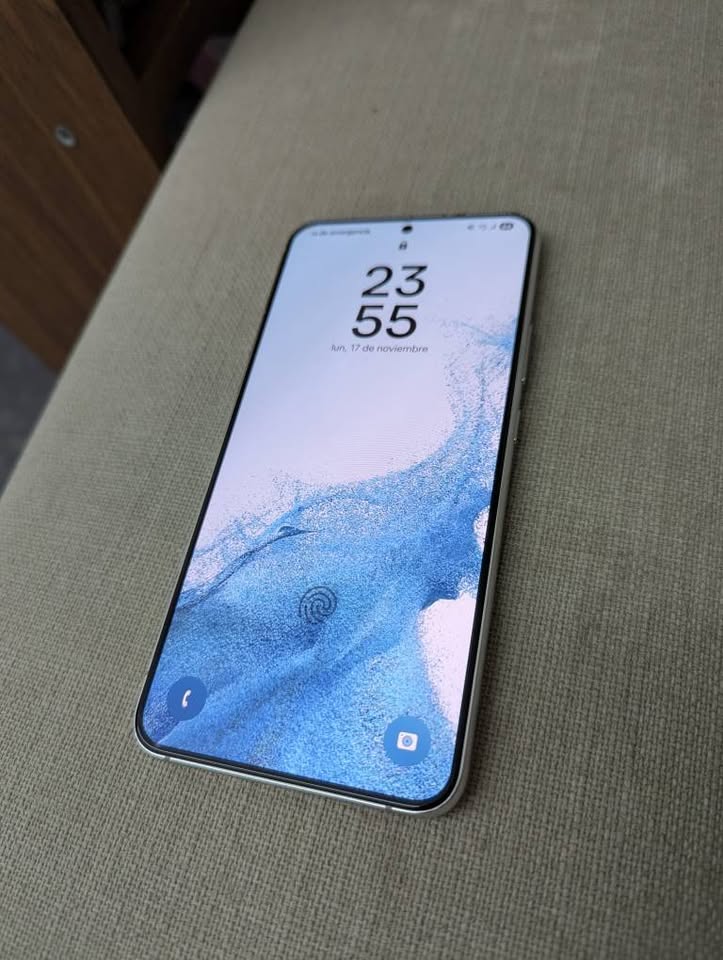 Samsung Galaxy s22 plus Snapdragon 256/8