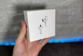 AirPods 4 Con Cancelación