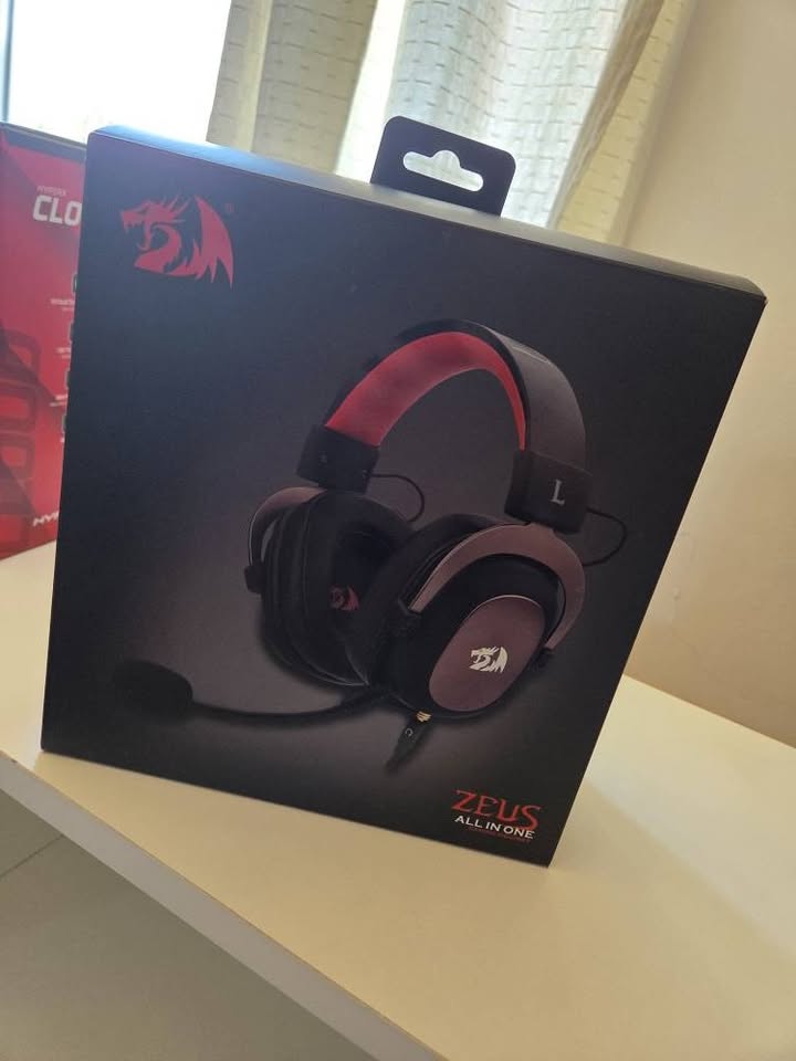 auriculares zeus