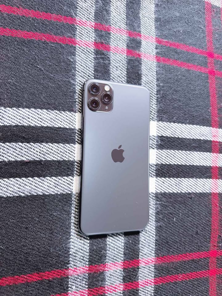 Vendo iPhone 11 pro Max 256GB