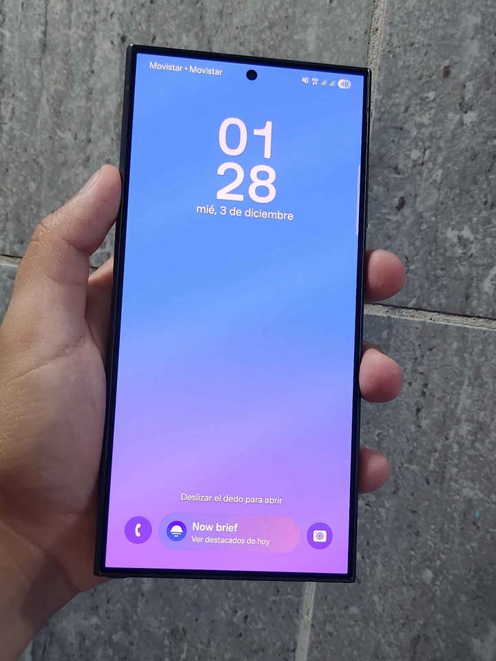 Samsung S24 Ultra Libre de fábrica para cualquier compañía 256gb de almacenamiento y 12gb de ram