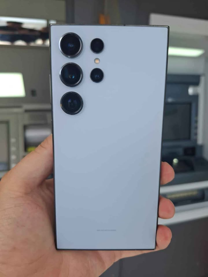 Samsung S24 Ultra de 512 gb y 12 de ram. Libre de fabrica. Excelente estado!!!