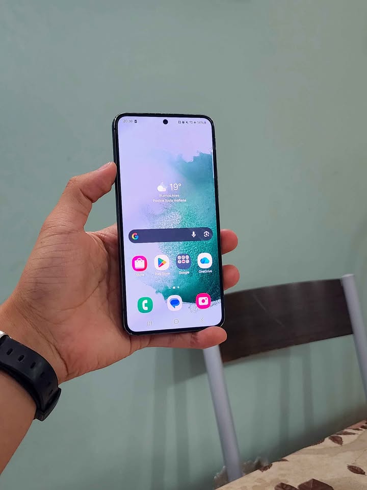 Samsung S22 128/8+8GB Libre eSIM impecable estado