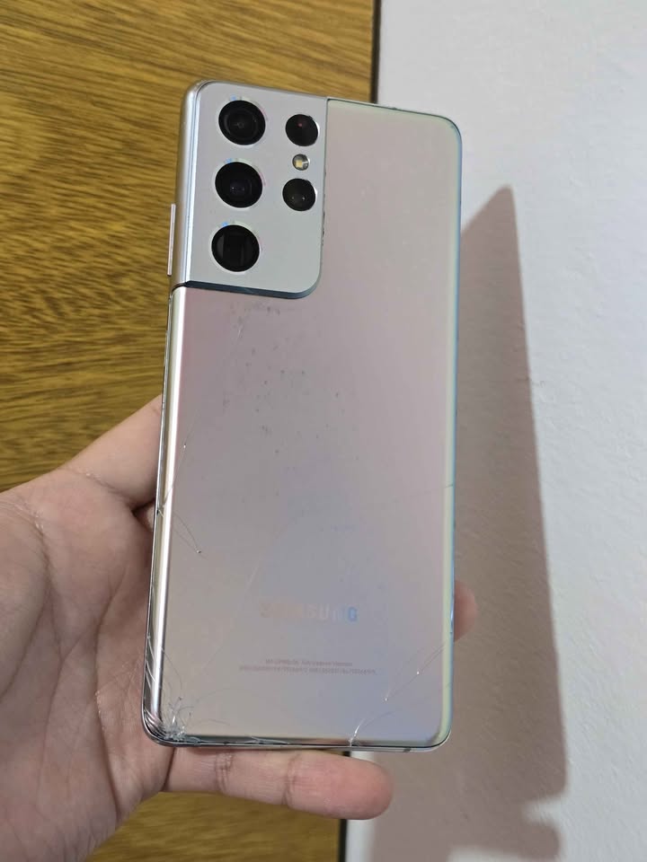 Samsung S21 Ultra Libre esim para cualquier empresa 128gb de almacenamiento y 12gb de ram