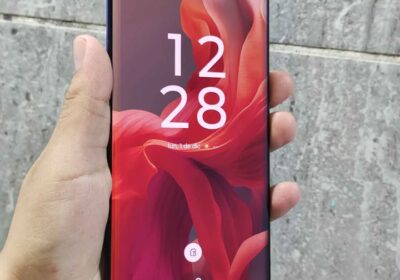 Moto G85 5g Libre esim, 256gb de almacenamiento, 8gb + 4gb de ram, nfc..carga Sube.