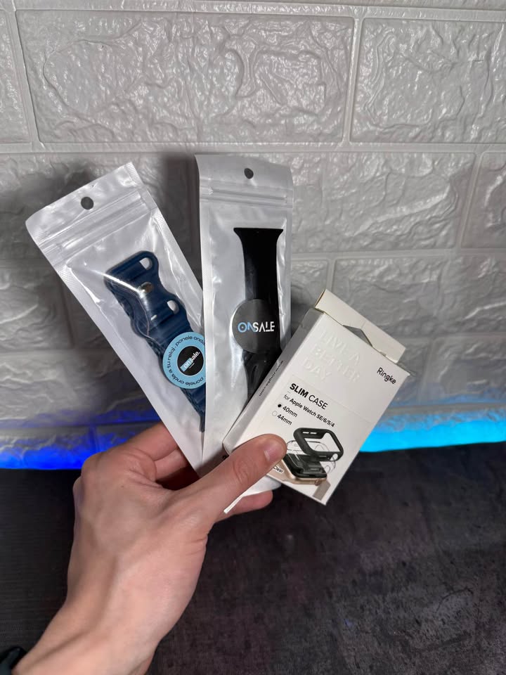 Apple Watch SE2 40mm + Extras