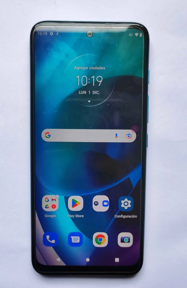 Moto G71 libre 5G en buen estado.