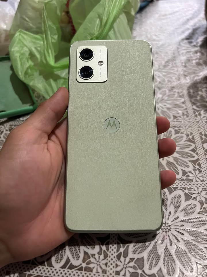 Vendo moto g54 5g en caja libre sin detalles
