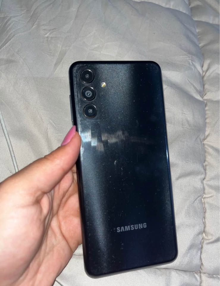Samsung A04s