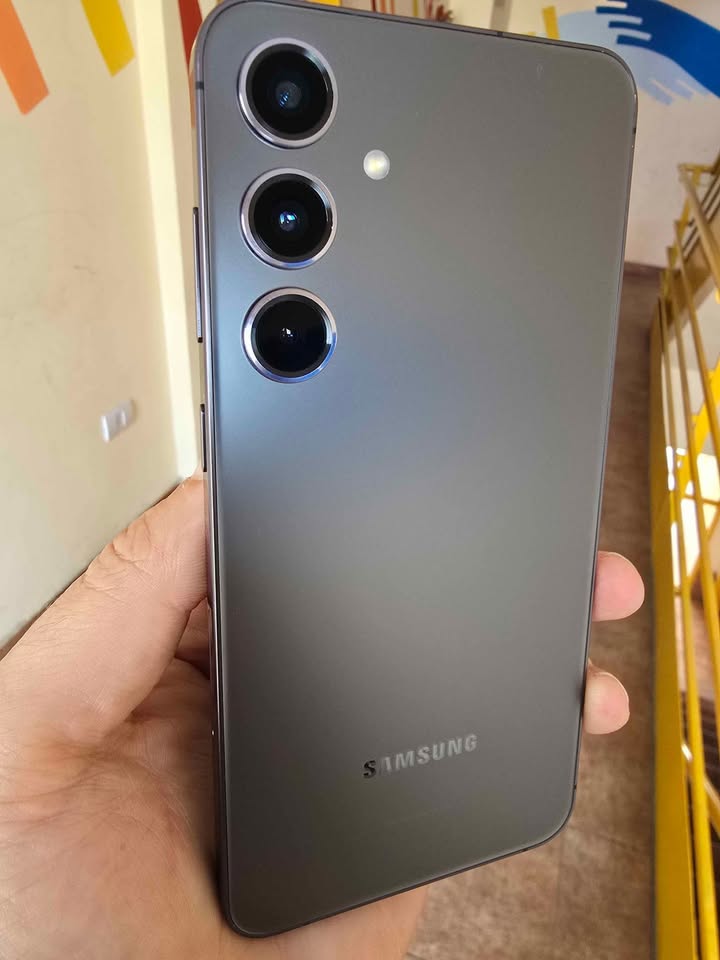 Samsung S24Plus 256Gb/12 Libre de fabrica impecable Como Nuevo !!