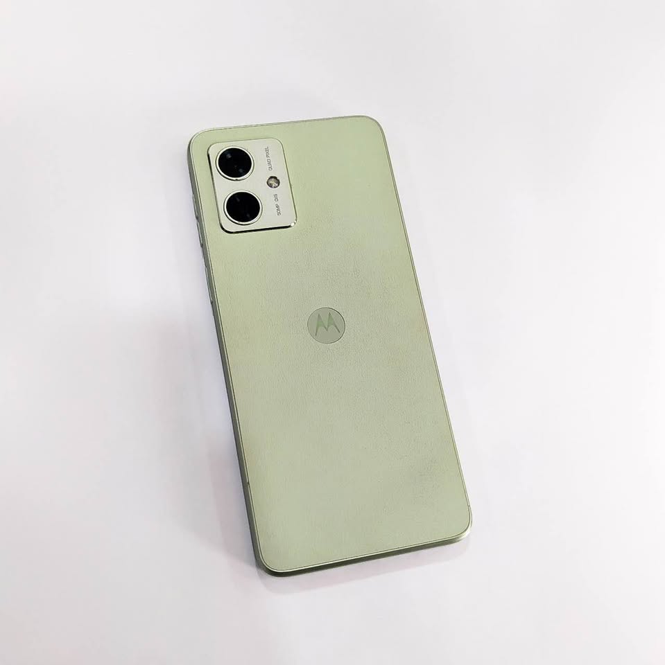 Vendo moto g54 en caja libre sin detalles