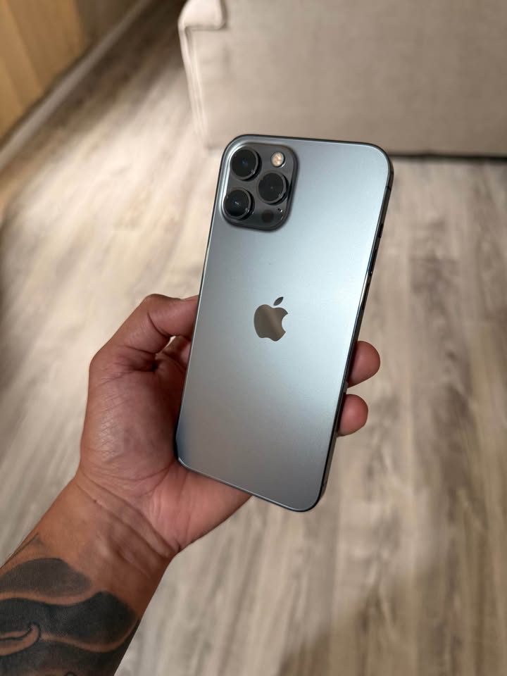 iPhone 12 Pro Max libre