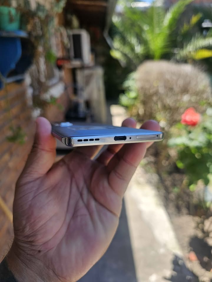 Vendo!! Infinix hot 50 Pro Plus