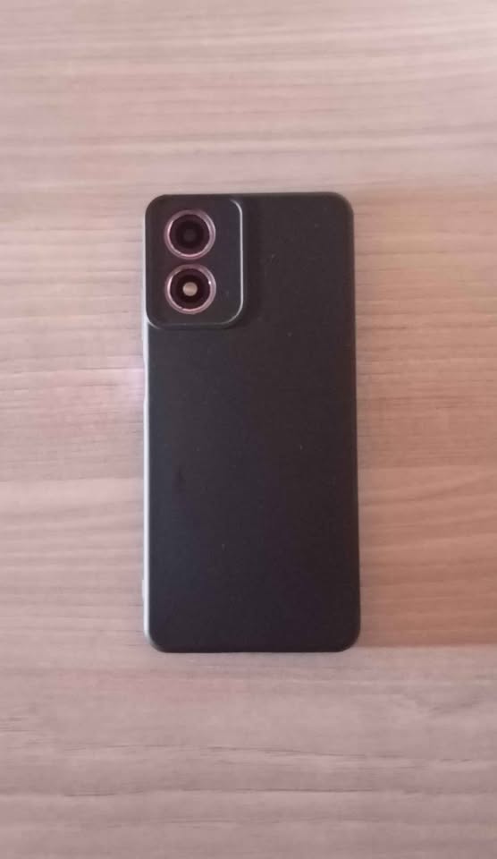 Celular moto e14 en venta (impecable)