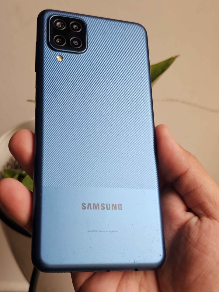 Vendo Samsung A12 libre 64gb 4ram huella ,IMPECABLE
