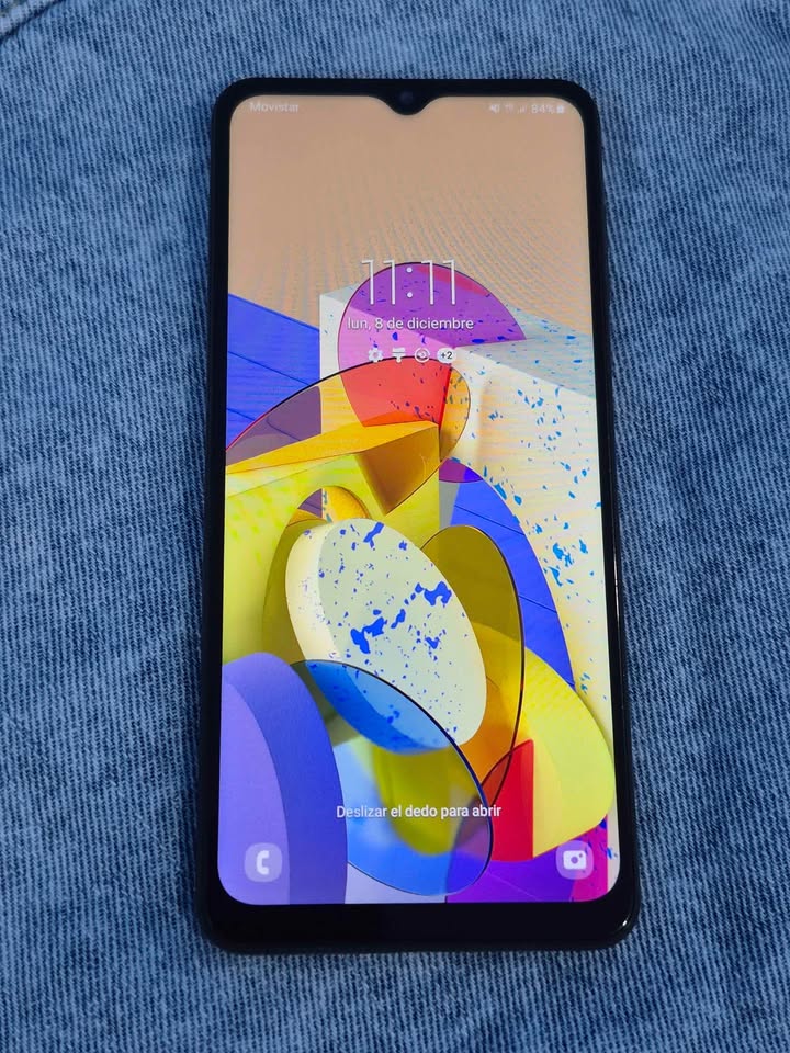 Samsung A12 Libre para cualquier empresa 64gb de almacenamiento 4gb de ram