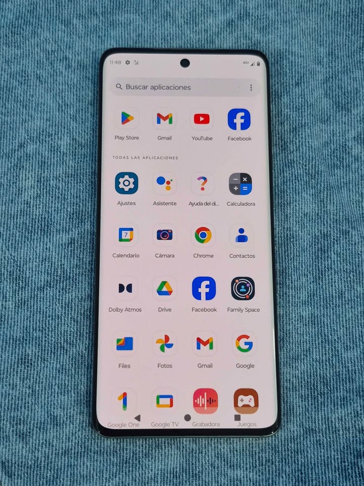 Motorola Edge 40 Libre de fabrica para cualquier empresa 256gb De Almacenamiento y 8gb De Ram