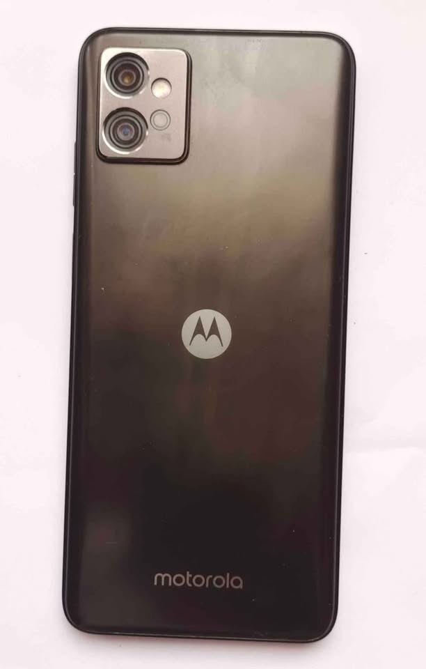 Moto G32 libre 5G en caja completo