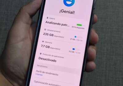 Samsung Zfold4 Libre esim para cualquier empresa 256gb de almacenamiento 12gb de ram, con detalles..