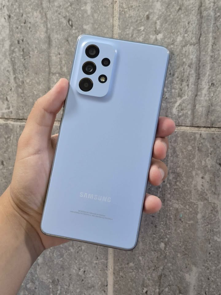 Samsung A53 5g Libre para cualquier compañía 128gb de almacenamiento y 6gb de ram