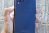 Samsung M12 Libre de fábrica para cualquier compañía 128gb de almacenamiento y 4gb de ram