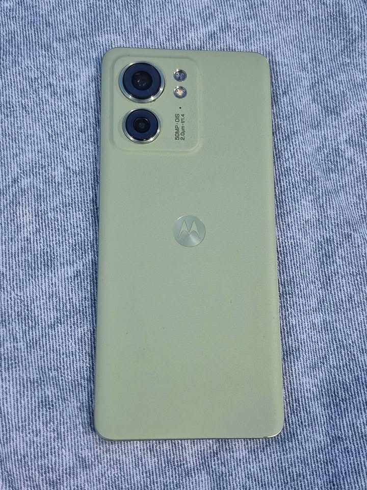 Motorola Edge 40 Libre de fabrica para cualquier empresa 256gb De Almacenamiento y 8gb De Ram