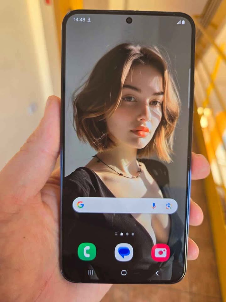 Samsung S22 de 128 gb y 8 de ram. Con NFC. Libre para todas las empresas. Excelente condicion!