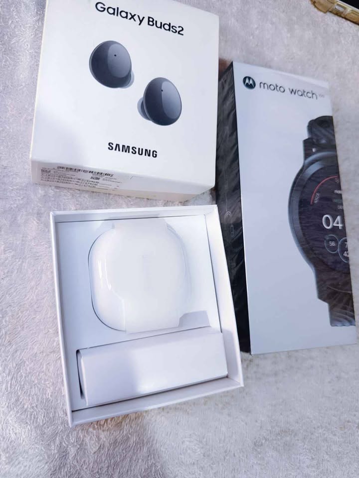 Auricular Samsung + relog moto watch