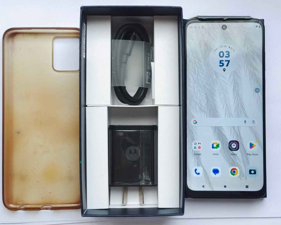 Moto G32 libre 5G en caja completo