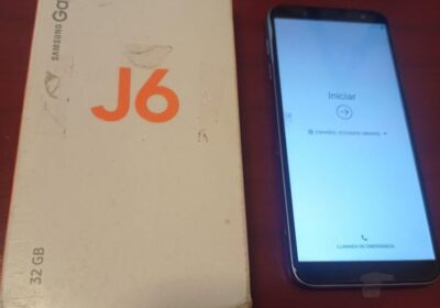 Celular j6