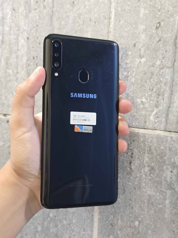 Samsung A20s Libre De Fábrica Para Cualquier Compañía 32gb de almacenamiento 3gb de ram