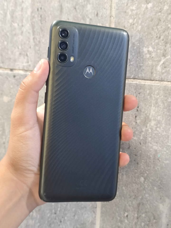 Motorola E40 Libre de fábrica para cualquier compañía 64gb de almacenamiento y 4gb de ram