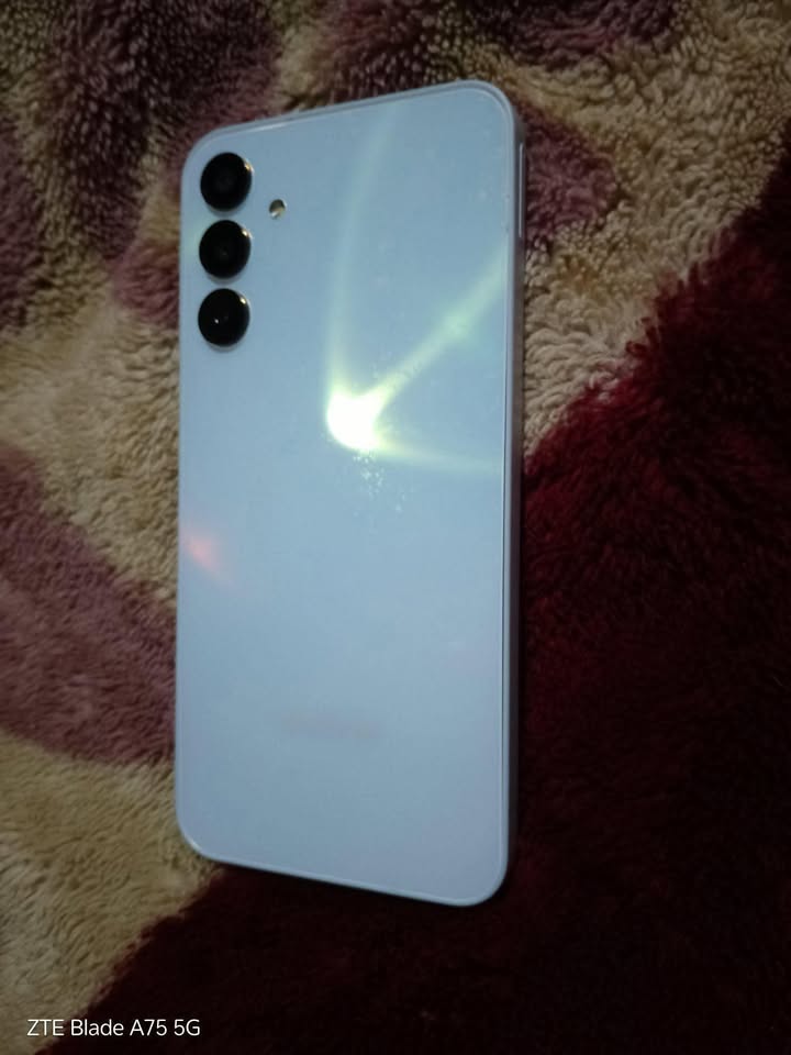 A15 Android 16 libre impeccable