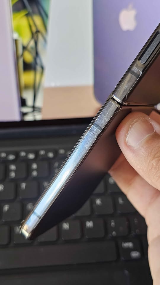 Vendo Samsung Z flip 4 libre 128gb 8ram NUEVO , NO PERMUTO