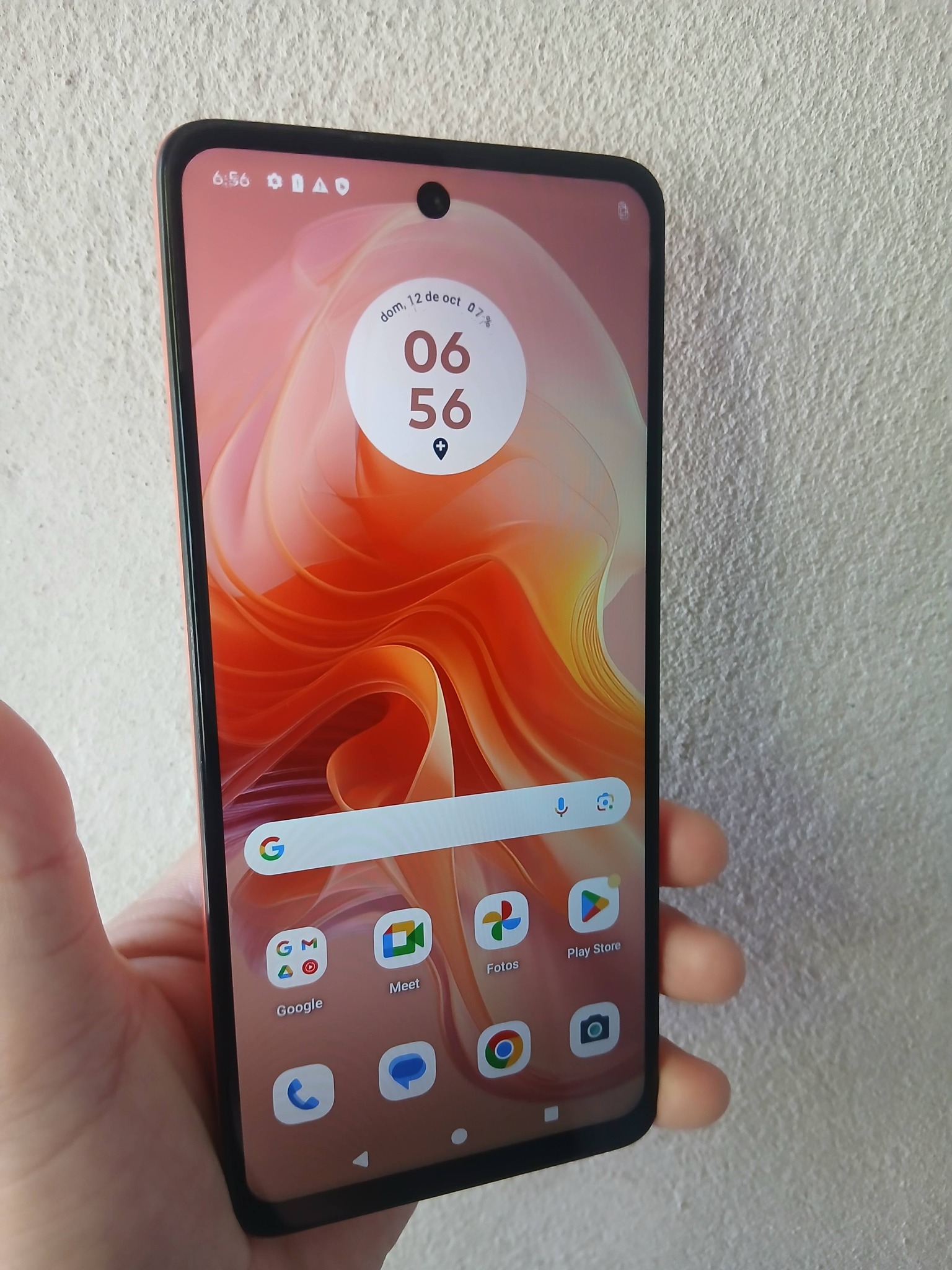 Motorola g04s libre, sin detalles. $100mil en efectivo