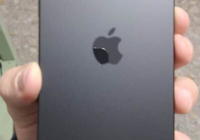 iPhone 16 Pro Max 256 completo en caja c/nuevo sim y esim