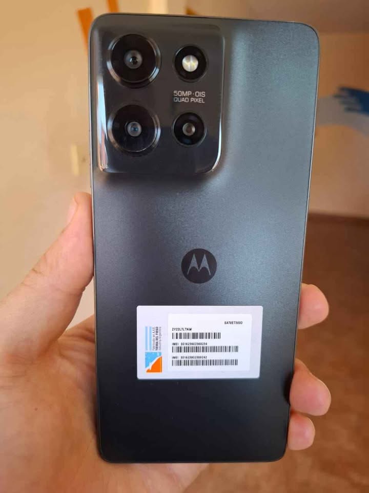 Motorola G75 5g con E-SIM chip virtual de 128 GB y 8 de RAM. Con NFC. Impecable como Nuevo!