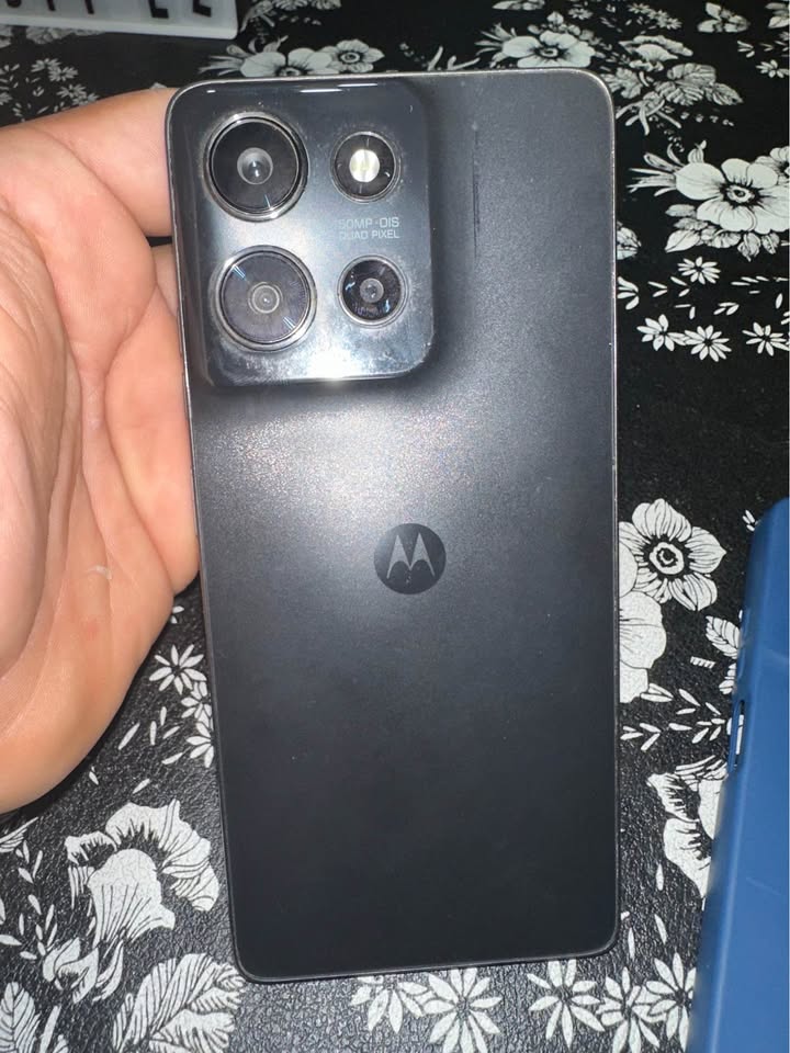 Moto G75 5G de 128 Gg y 16 de ram asim